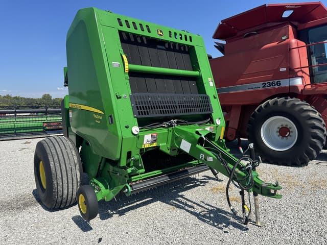 Image of John Deere 560M equipment image 2