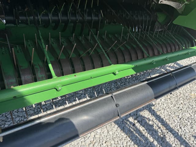 Image of John Deere 560M equipment image 4