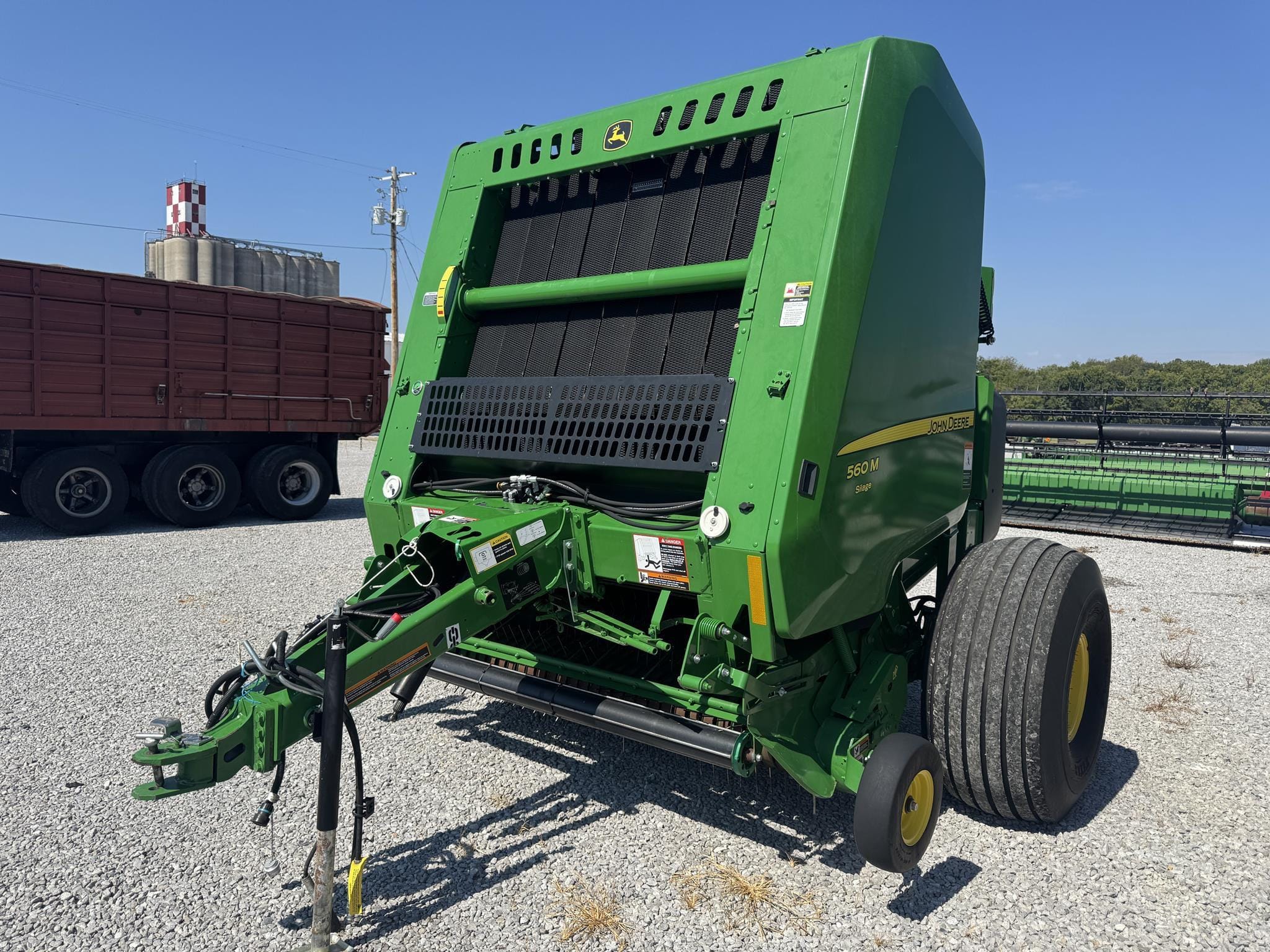 2021 John Deere 560M Equipment Image0