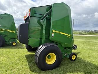 Image of John Deere 560M equipment image 1