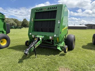 Main image John Deere 560M