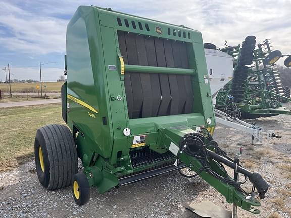 Image of John Deere 560M equipment image 1