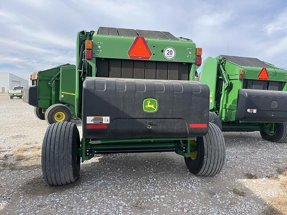 Image of John Deere 560M equipment image 3