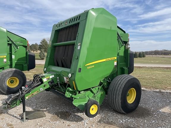 Image of John Deere 560M equipment image 4