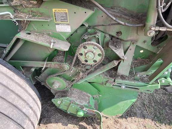 Image of John Deere 560M equipment image 4