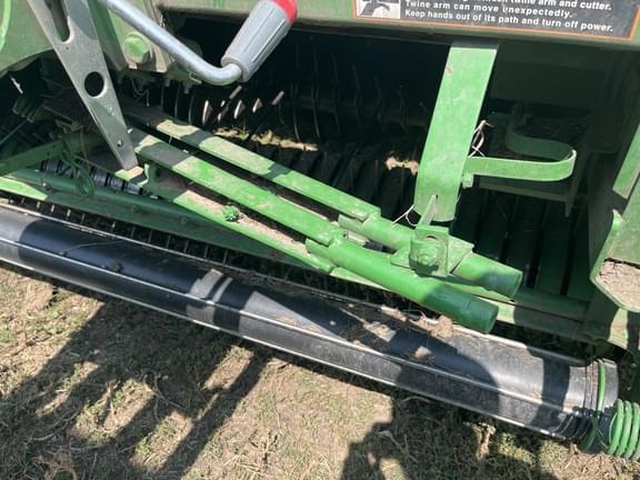 Image of John Deere 560M equipment image 1