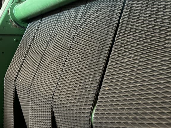 Image of John Deere 560M equipment image 4