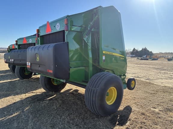 Image of John Deere 560M equipment image 2