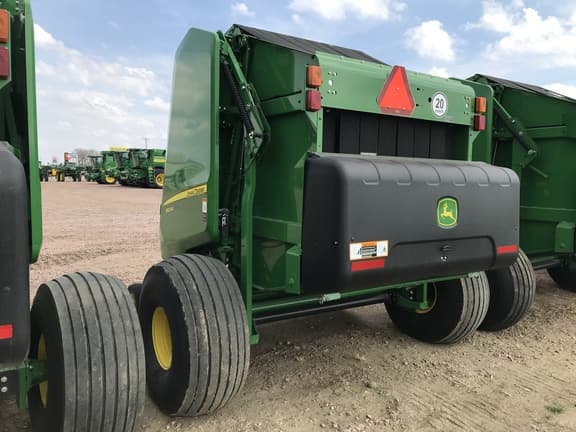 Image of John Deere 560M equipment image 1