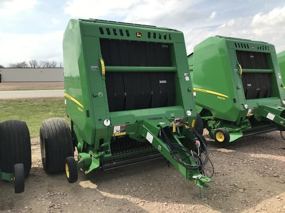 Image of John Deere 560M equipment image 4