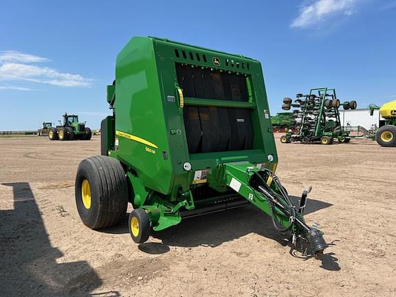 Image of John Deere 560M equipment image 3