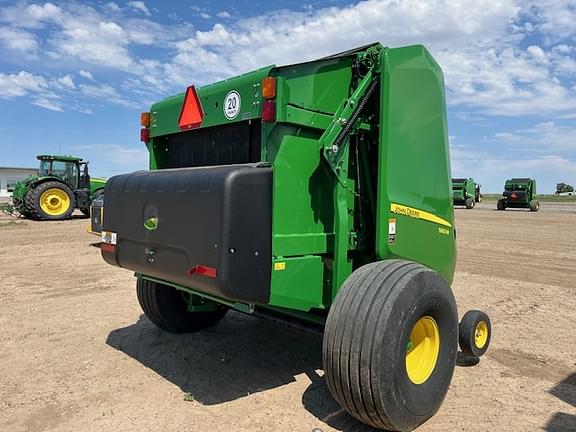 Image of John Deere 560M equipment image 4