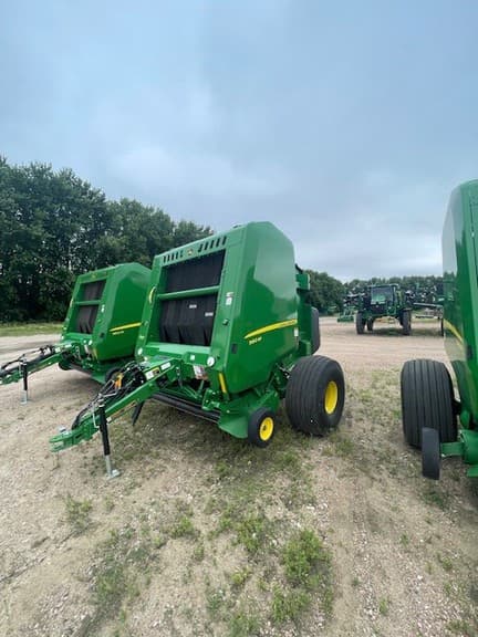 Image of John Deere 560M equipment image 2