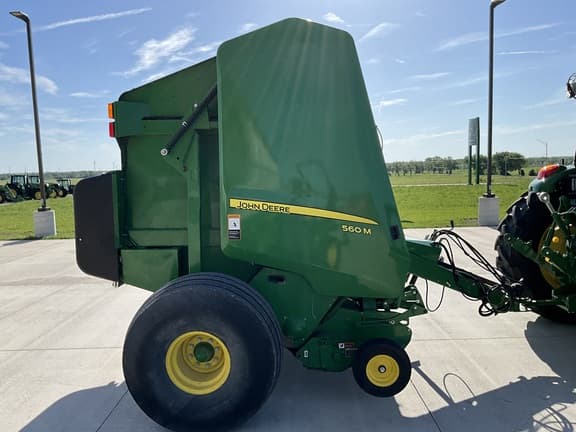 Image of John Deere 560M equipment image 2