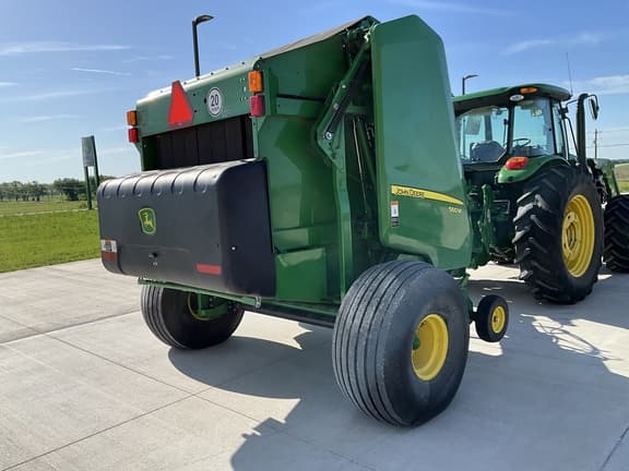 Image of John Deere 560M equipment image 3