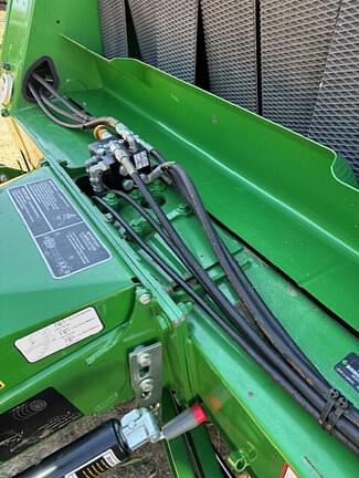 Image of John Deere 560M equipment image 3