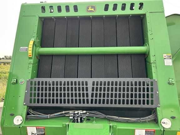 Image of John Deere 560M Silage equipment image 3
