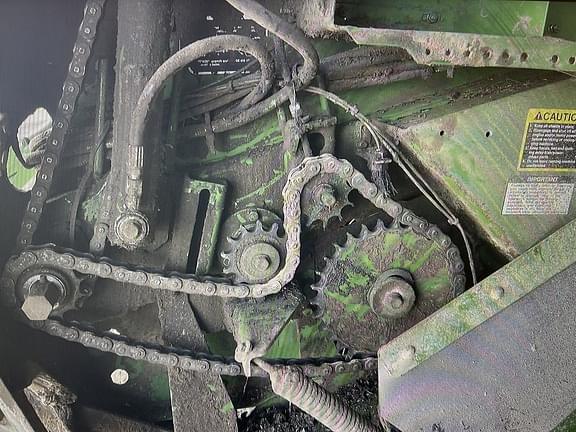 Image of John Deere 560M Silage equipment image 2