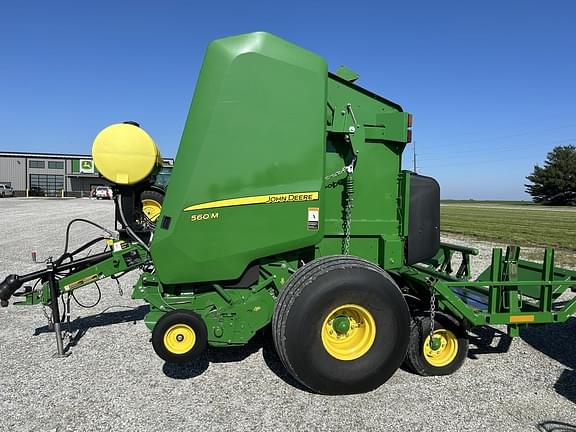 Image of John Deere 560M equipment image 1