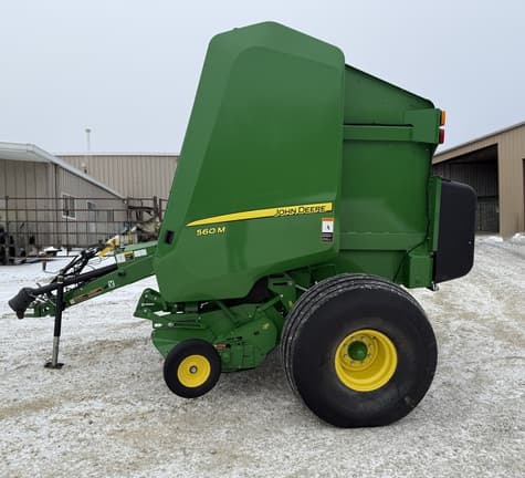 Image of John Deere 560M equipment image 4