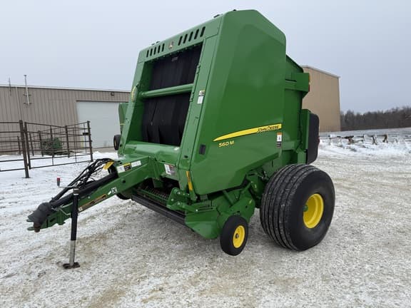 Image of John Deere 560M equipment image 3
