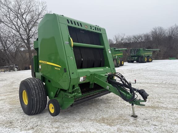Image of John Deere 560M equipment image 1