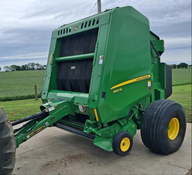 Image of John Deere 560M equipment image 3