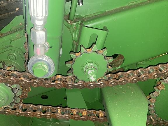 Image of John Deere 560M equipment image 3