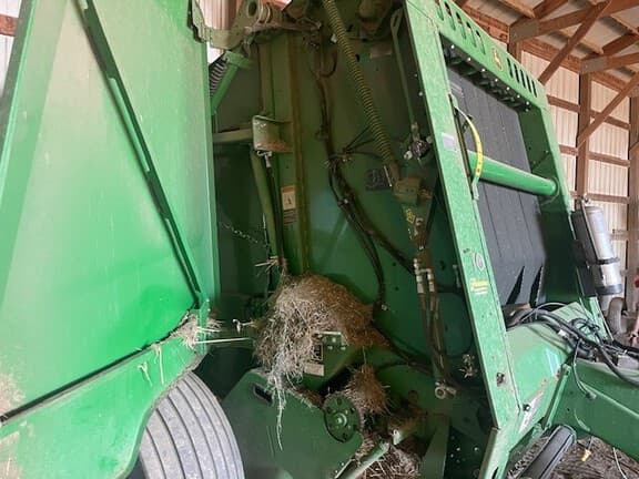Image of John Deere 560M equipment image 4