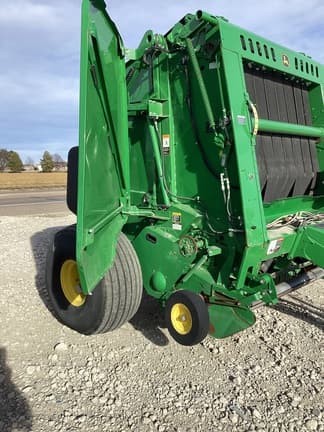 Image of John Deere 560M equipment image 1