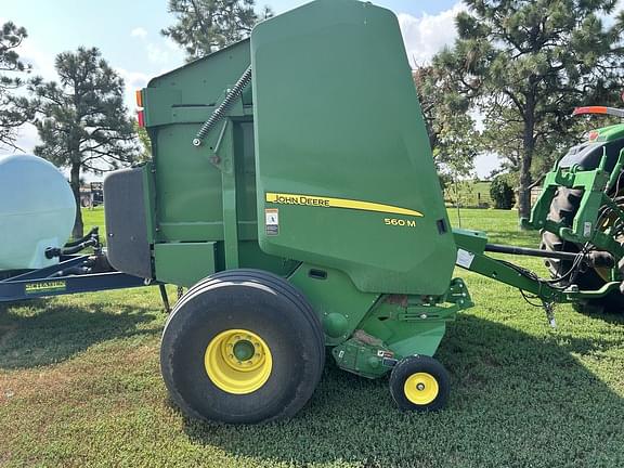 Image of John Deere 560M equipment image 3