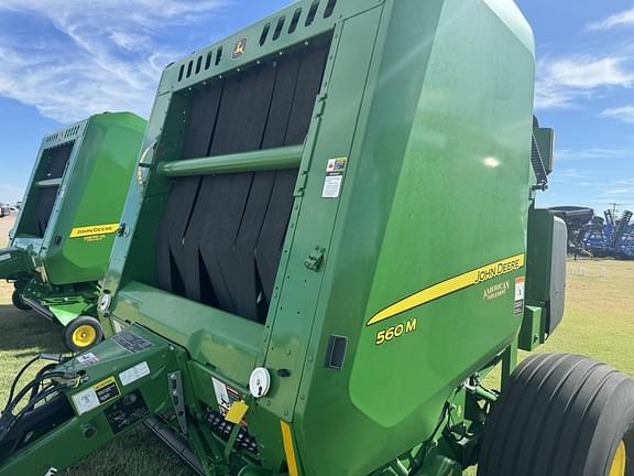 Image of John Deere 560M equipment image 3