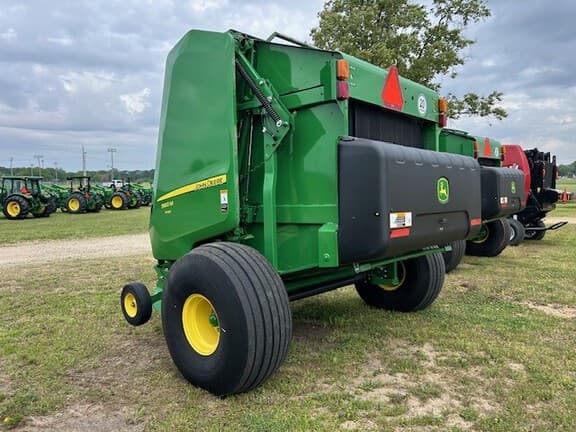 Image of John Deere 560M equipment image 3