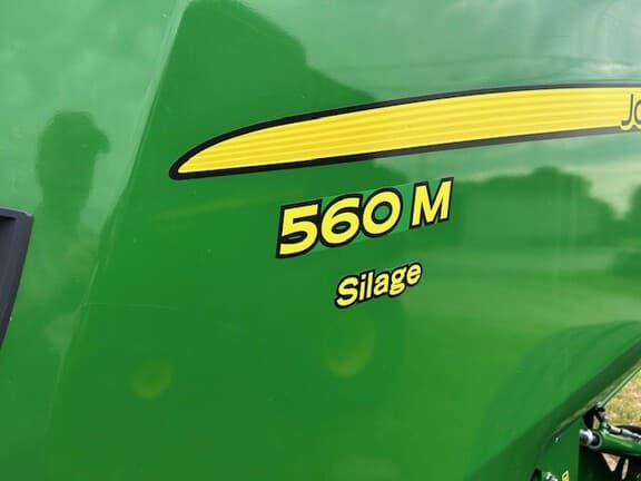Image of John Deere 560M equipment image 4