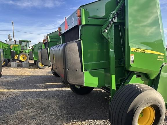 Image of John Deere 560M equipment image 4