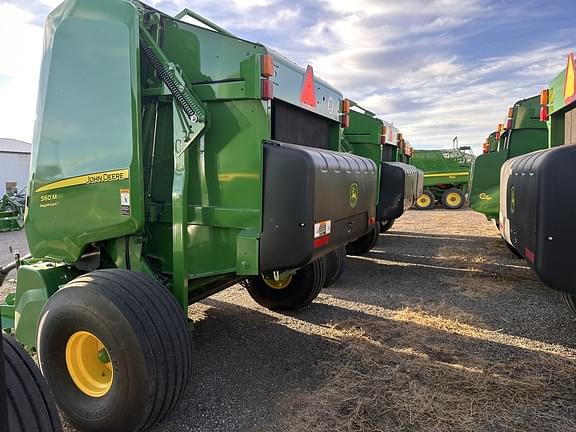 Image of John Deere 560M equipment image 3