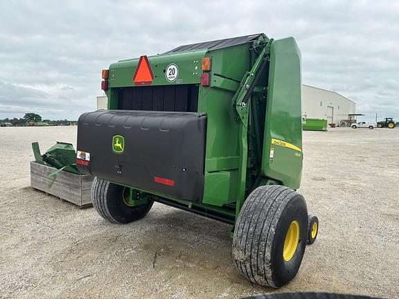 Image of John Deere 560M equipment image 2