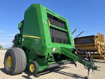 Main image John Deere 560M