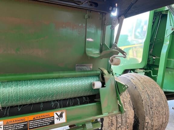 Image of John Deere 560M equipment image 2