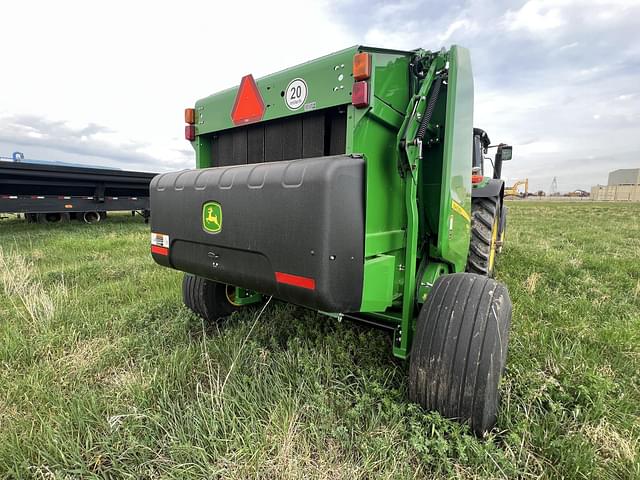 Image of John Deere 560M equipment image 2