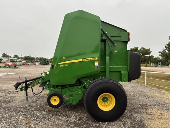 Image of John Deere 560M equipment image 1