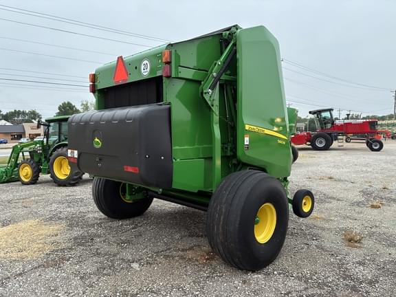 Image of John Deere 560M equipment image 4