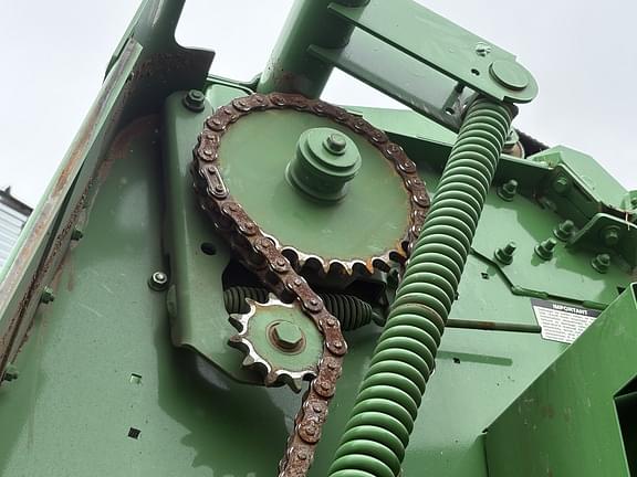 Image of John Deere 560M equipment image 2