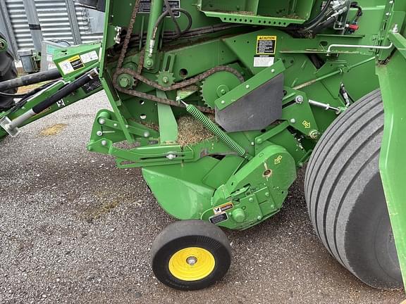 Image of John Deere 560M equipment image 4