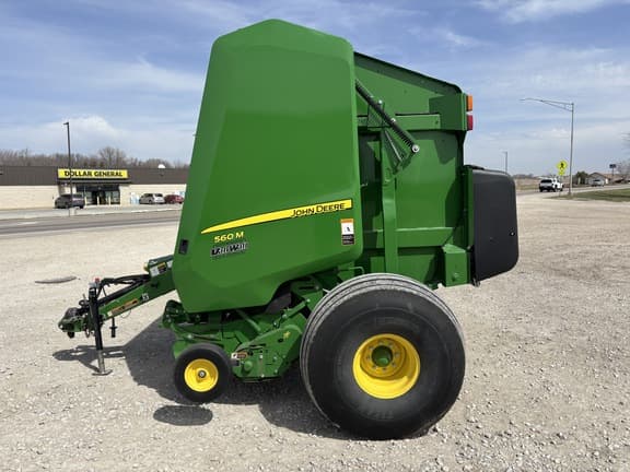 Image of John Deere 560M equipment image 2