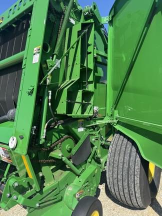 Image of John Deere 560M equipment image 4