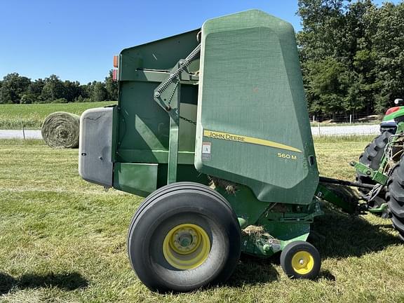 Image of John Deere 560M equipment image 4