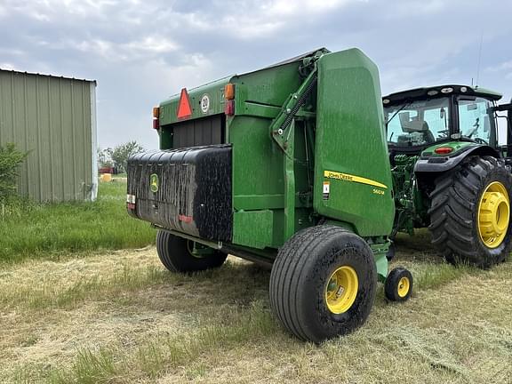Image of John Deere 560M equipment image 2