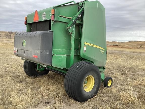 Image of John Deere 560M equipment image 4