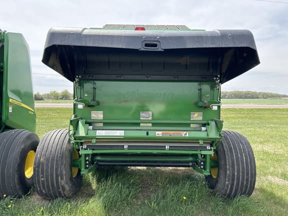 Image of John Deere 560M equipment image 4